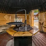 Loma-asunnot Metsaepirtti By Interhome Saukkokoski